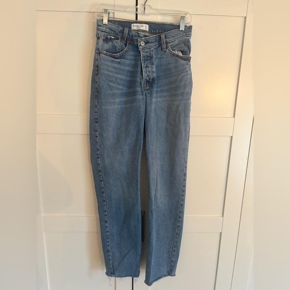Abercrombie & Fitch Dad Crossover Jeans Size 0 long curve love medium wash